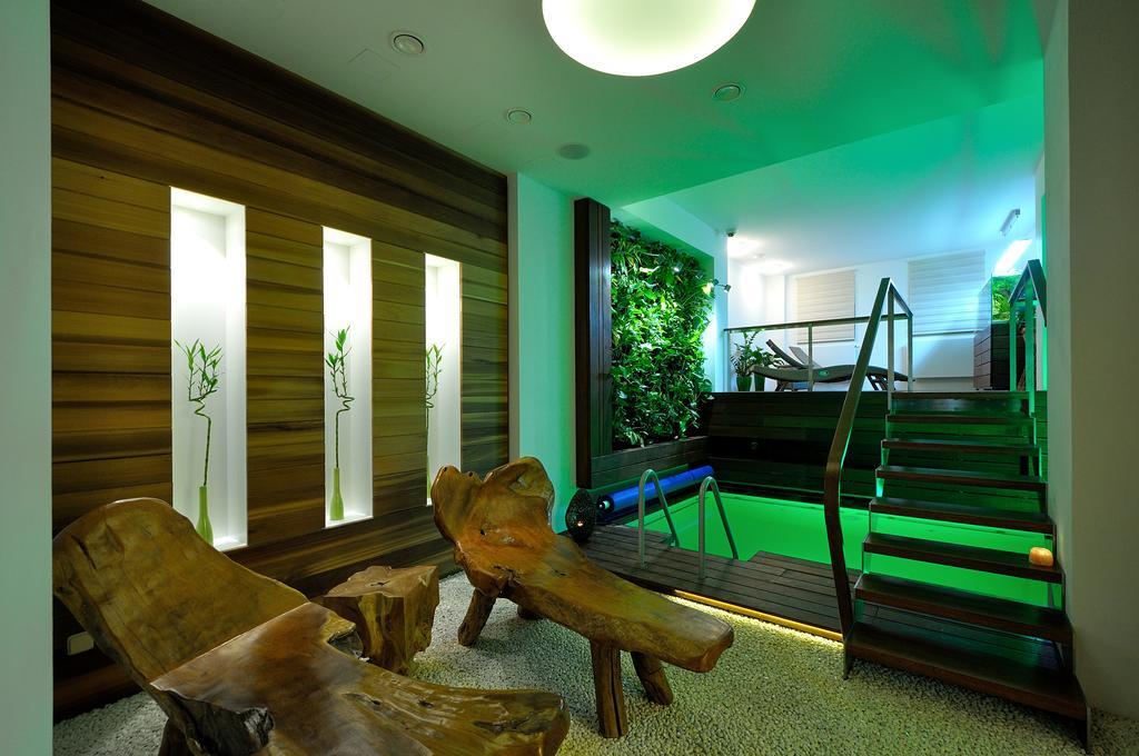 Hotel Bily Jednorozec Třeboň Dış mekan fotoğraf